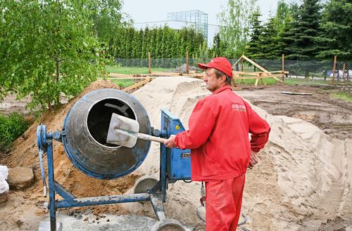 Z koszykiem po worki