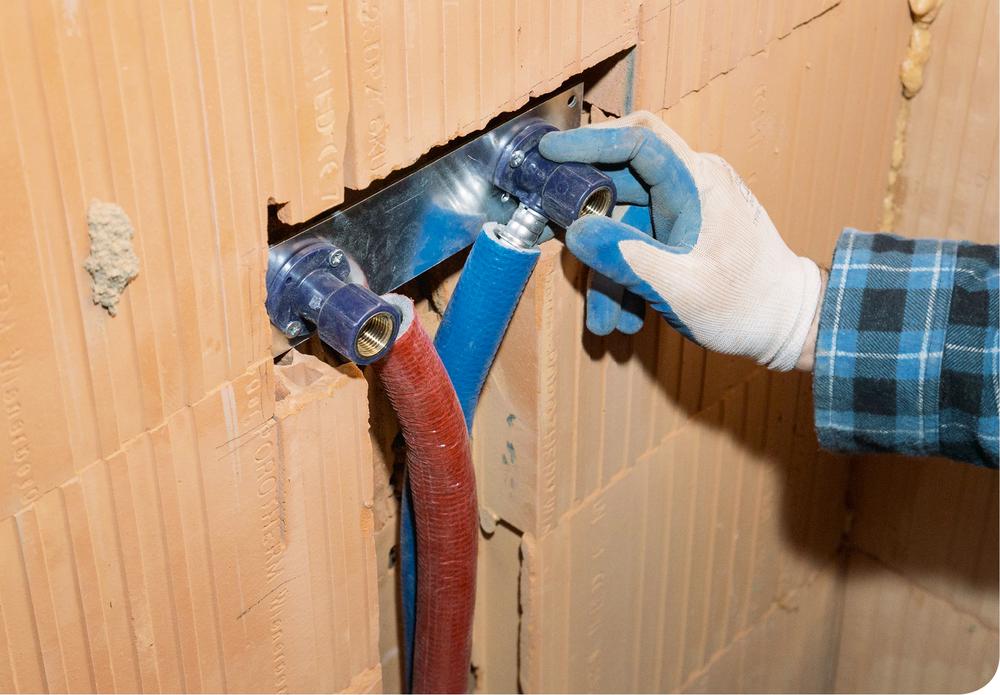 Instalacja wodna i kanalizacyjna w małym domu